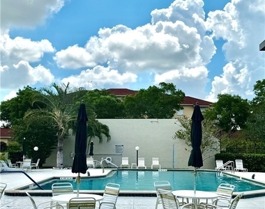 1517 Sw 51st Lane - Photo Thumbnail 12