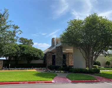 13511 Summer Hill Drive - Photo Thumbnail 36