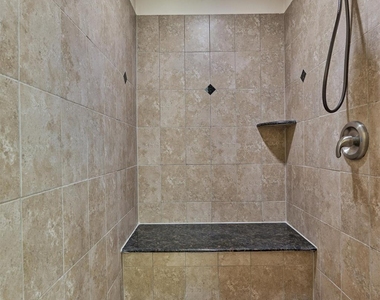 13511 Summer Hill Drive - Photo Thumbnail 10