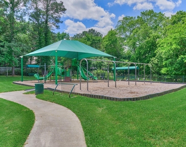 13511 Summer Hill Drive - Photo Thumbnail 34
