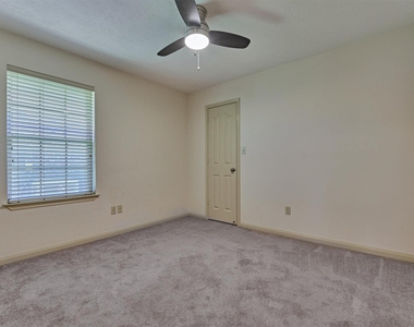13511 Summer Hill Drive - Photo Thumbnail 22
