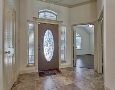 13511 Summer Hill Drive - Photo Thumbnail 3