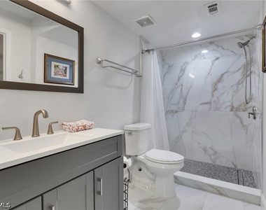 4001 Ice Castle Way - Photo Thumbnail 14