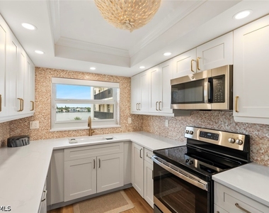 3500 Gulf Shore Boulevard N - Photo Thumbnail 6
