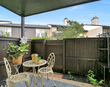 1500 Bay Area Boulevard - Photo Thumbnail 14