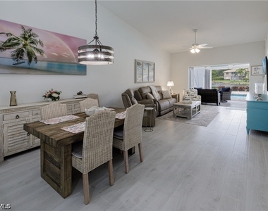 8654 Mustang Drive - Photo Thumbnail 4