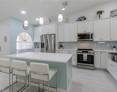 8654 Mustang Drive - Photo Thumbnail 12