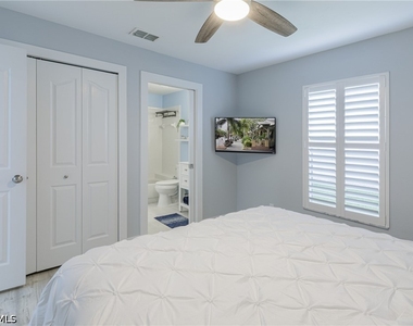 8654 Mustang Drive - Photo Thumbnail 20