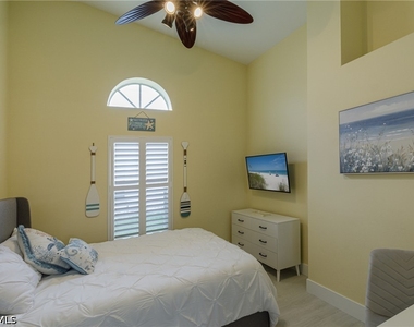 8654 Mustang Drive - Photo Thumbnail 18