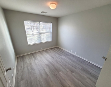 603 Cypresswood Ridge - Photo Thumbnail 6