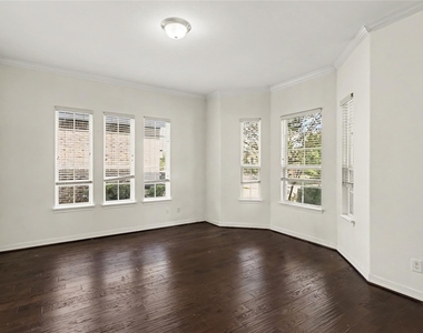 10467 Lake Palmetto Drive - Photo Thumbnail 6