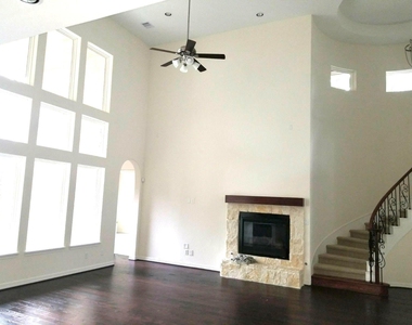 10467 Lake Palmetto Drive - Photo Thumbnail 3