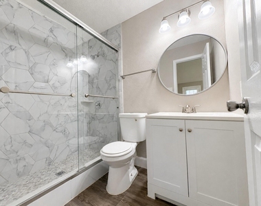 10806 Parkland Woods Drive - Photo Thumbnail 9