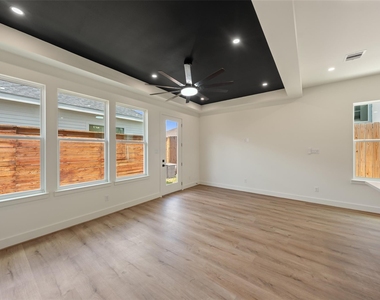 307 Quitman Street - Photo Thumbnail 11