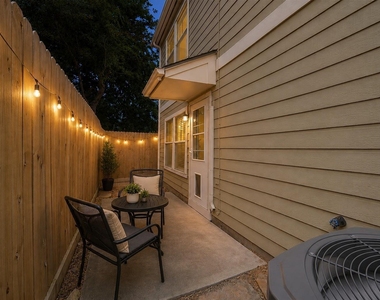 750 Redwing Park Drive - Photo Thumbnail 27