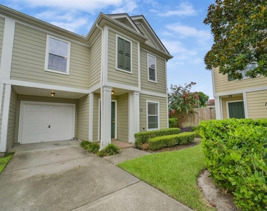 750 Redwing Park Drive - Photo Thumbnail 2