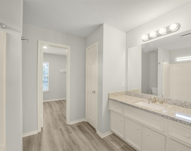 750 Redwing Park Drive - Photo Thumbnail 15