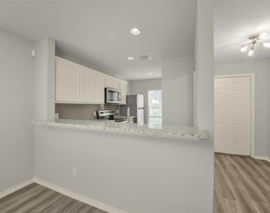 750 Redwing Park Drive - Photo Thumbnail 3