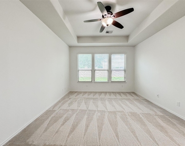 25322 Alverstone Drive - Photo Thumbnail 10