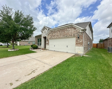 25322 Alverstone Drive - Photo Thumbnail 5