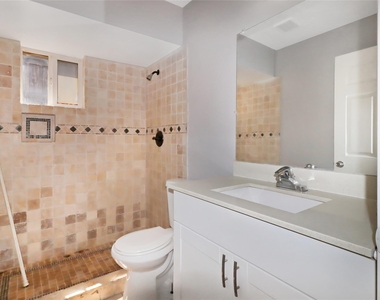 8711 Shadow Crest Street - Photo Thumbnail 9