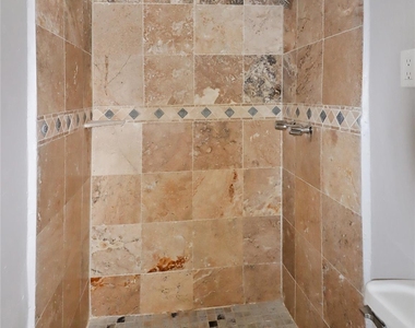 8711 Shadow Crest Street - Photo Thumbnail 5