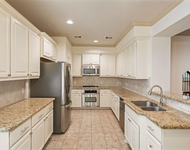 4018 Childress Street - Photo Thumbnail 9