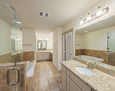 4018 Childress Street - Photo Thumbnail 14