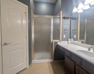 14915 Bronze Finch Drive - Photo Thumbnail 18