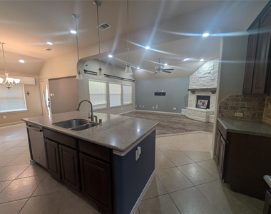 14915 Bronze Finch Drive - Photo Thumbnail 8