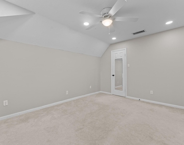 1602 Seminole Street - Photo Thumbnail 32