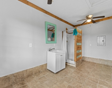1602 Seminole Street - Photo Thumbnail 35