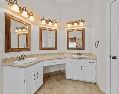 1602 Seminole Street - Photo Thumbnail 24