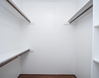 10603 S Wilcrest Drive - Photo Thumbnail 20