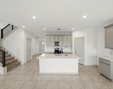 4050 Andreas Meadow Lane - Photo Thumbnail 2