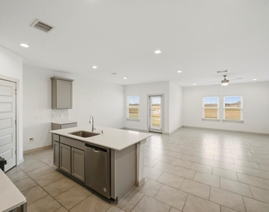 4050 Andreas Meadow Lane - Photo Thumbnail 24