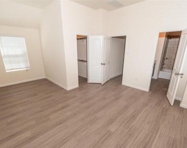 4103 Silver Ranch Road - Photo Thumbnail 4