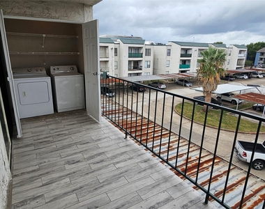 2816 S Bartell Drive - Photo Thumbnail 15
