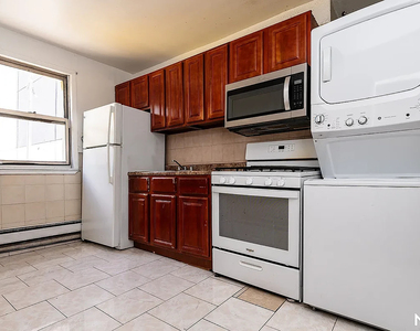 191 Graham Ave 11206 - Photo Thumbnail 12