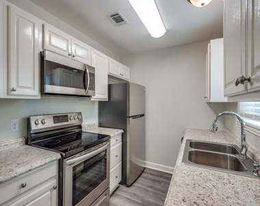1013 Gunnison Street - Photo Thumbnail 1