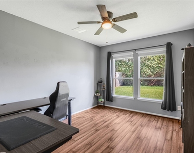 11010 S Auden Circle - Photo Thumbnail 8
