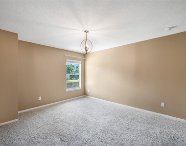 11010 S Auden Circle - Photo Thumbnail 11