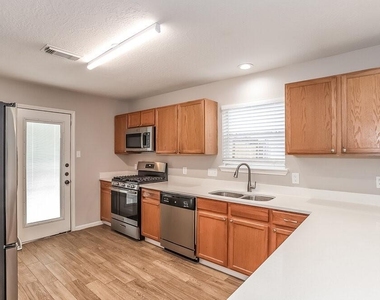 10518 Southway Bend Lane - Photo Thumbnail 6