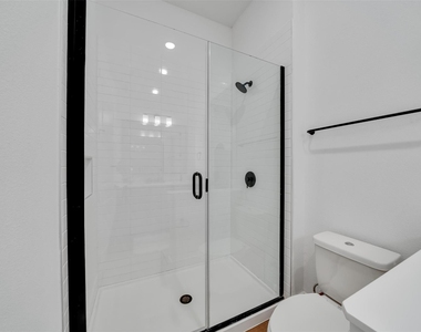 1601-431 Mustang Drive - Photo Thumbnail 15