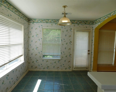 3702 Heritage Colony Drive - Photo Thumbnail 8