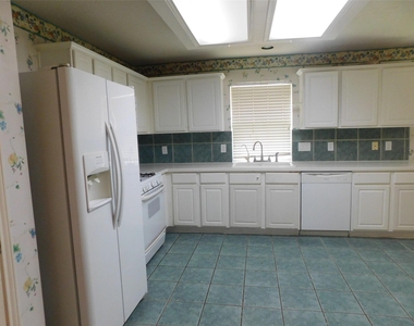 3702 Heritage Colony Drive - Photo Thumbnail 47