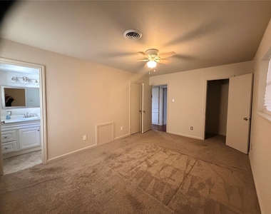 7603 Grape Street - Photo Thumbnail 23