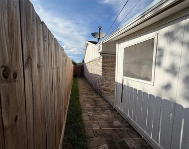 7603 Grape Street - Photo Thumbnail 10