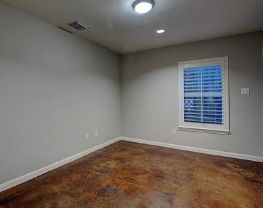 1408 W Webster Street - Photo Thumbnail 7