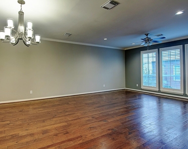1408 W Webster Street - Photo Thumbnail 12